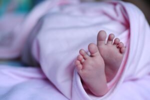baby, feet, blanket, newborn, child, skin, small, little, baby feet, childhood, infant, newborn baby, baby, baby, baby, baby, baby